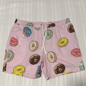 Modern Amusement Pink Donut Pattern Men's Athletic Shorts